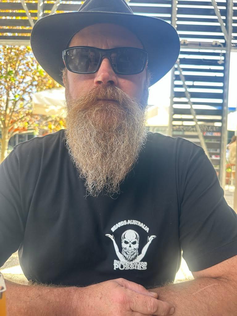 Beards Australia Shaving is for Pussies T-Shirt image 8